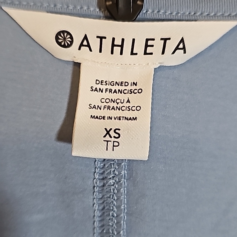 Athleta Periwinkle Blue Ruched Side V Neck Long Sleeve Top Womens XS - Picture 3 of 8